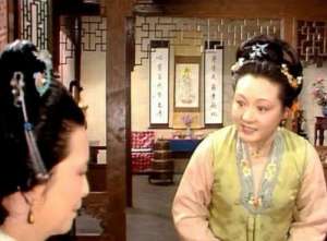 红楼梦中，为什么贾府的下人宁愿被处罚也不愿离开？