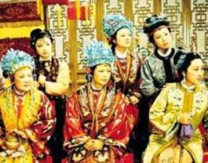 红楼梦贾王史薛四大家族的关系有多亲密-