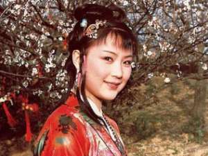 红楼梦中，爱出风头的史湘云为什么没有写螃蟹咏？_0