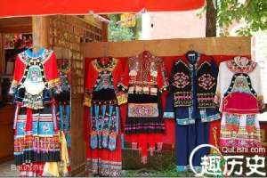 土家族服饰有什么特点  土家族服饰的颜色搭配