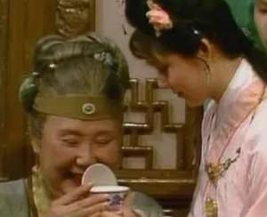 红楼梦中宝钗是如何办好螃蟹宴会的？