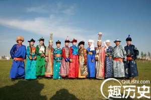 蒙古族服饰  蒙古族服饰为什么充满草原风情