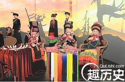 彝族服饰  石林彝族刺绣都有什么绣法