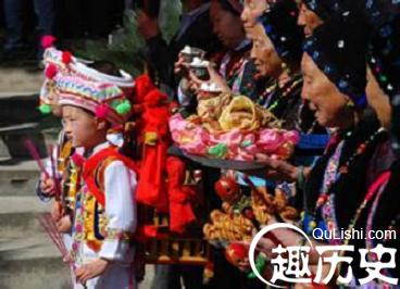 白族人们在节庆的时候都习惯吃些啥