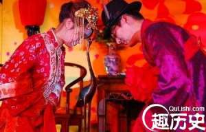 古代新娘洞房花烛夜穿开裆裤 风俗羞人辣眼睛