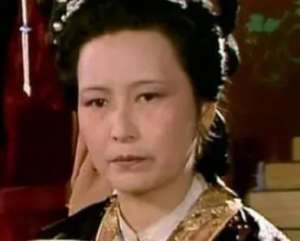 红楼梦中小鹊是什么人？她王夫人安排的卧底？