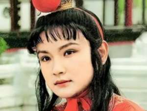 红楼梦中宝玉在贾府中的地位怎么样？书中有何描写