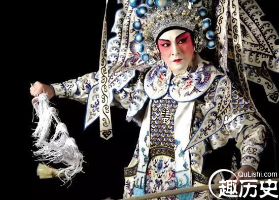 中国三大国粹之中国京剧：京剧表演真的美呆了！