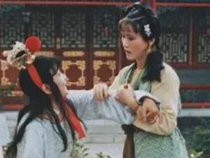 红楼梦中碧痕伺候宝玉洗澡为何会花费三个小时？