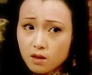 红楼梦中秦可卿病后一天换四五次衣裳是跟病情有关？
