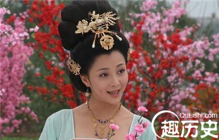 古代皇帝的老婆成天不上班干什么呢？有工资吗？