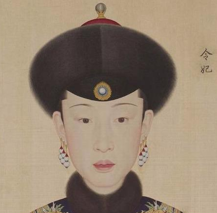 清朝皇室对妃嫔身份如此注重 乾隆为何封一个宫女做皇后