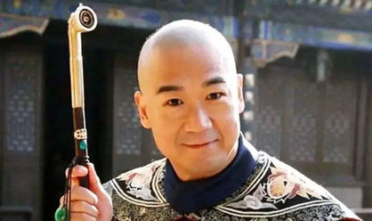 影视剧中乾隆将纪晓岚当作宠臣，但历史上真的是这样吗-