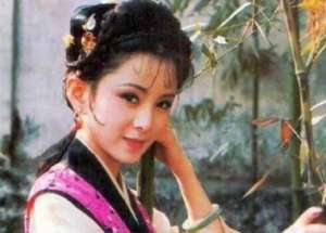 晴雯被王夫人撵出大观园时，为什么不向贾母求救呢？