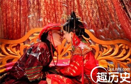 新婚夫妇如何进行婚前性教育？古代人最污了！