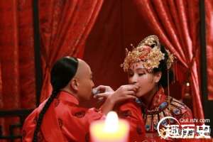 交杯酒的由来 新郎新娘为什么要喝交杯酒？