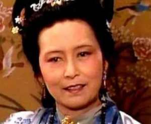 红楼梦中王夫人送刘姥姥的100两银子是怎忙来的？