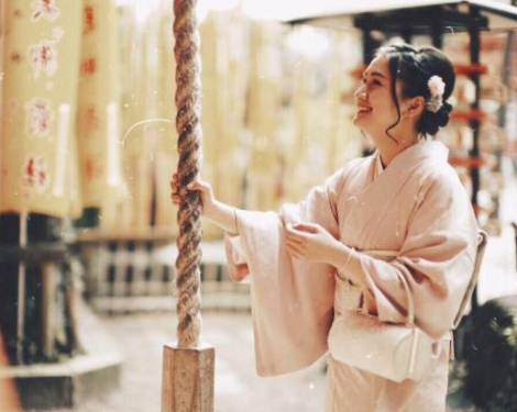 为什么近年汉服文化备受推崇？汉服能算是正装吗？