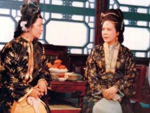 红楼梦中王夫人本是响快人，为何结婚后变了？