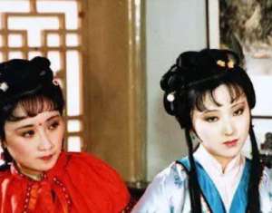 红楼梦中黛玉与香菱之间的关系怎么样？
