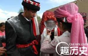 塔吉克族习俗 塔吉克族男女“爱”的方式