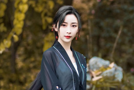 怎么给孩子取有诗意的名字？唐诗中提炼的名字大全！