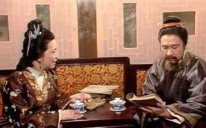 红楼梦中贾宝玉挨打，引发王夫人与贾政之间的地震