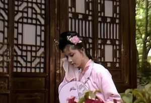 红楼梦中，薛宝钗为什么要嫁祸林黛玉？她是故意的吗？