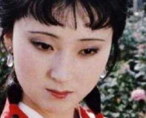 红楼梦中赵姨娘为什么不喜欢黛玉？原因是什么