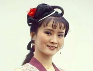 红楼梦中，麝月为什么称袭人为“花大奶奶”？
