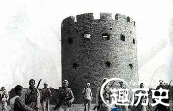 国军的大洪山抗战：战士攀上日坦克扔手榴弹