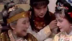 《红楼梦》贾母为何要在薛宝钗的生日宴上发难？