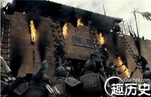 古代战争中守城的将领为何不把攻城的梯子推倒