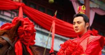 古代结婚为什么要用花轿？坐花轿习俗从何而来？