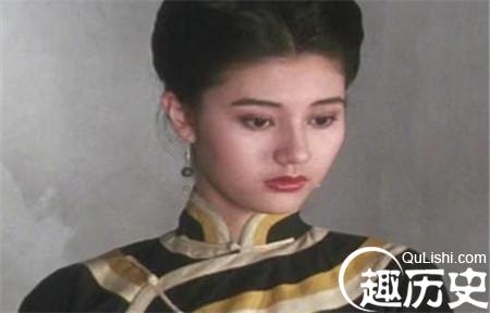 阿珂嫁给韦小宝并不是因为爱他而是因为孩子吗