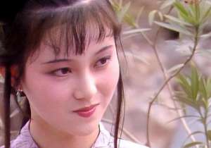 红楼梦中，妙玉和邢岫烟的交往分为哪两个阶段？