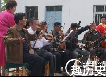锡伯族文化  锡伯族"汗都春"的由来与现状