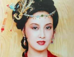 红楼梦中，王熙凤为什么鲜明地支持宝黛姻缘？