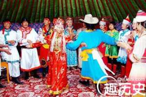 蒙古族婚俗  蒙古的婚俗文化有什么特殊之处