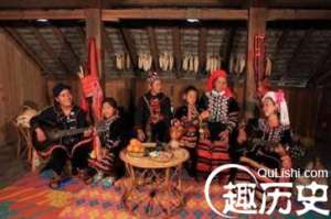 拉祜族习俗简介 拉祜族人在生育时有啥习俗
