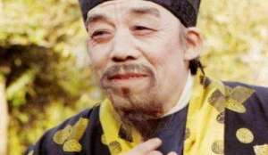 贾赦为什么最终选择花费800两银子买了嫣红来代替？