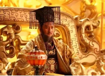 探索李渊的幼年生活，他是由谁抚养长大的？