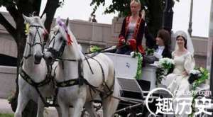 俄罗斯族传统的婚俗习惯是怎样的