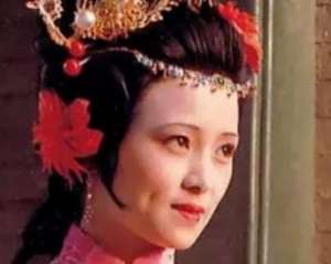 红楼梦中香菱与秦可卿为何会模样相似？有何深意