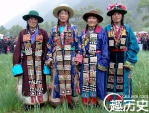 藏族服饰  藏族服饰有哪些特点