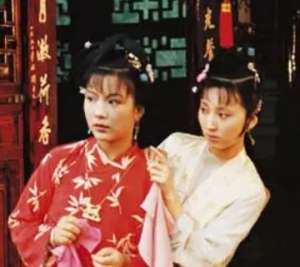 红楼梦中史湘云为何要把绛纹石戒指送人？
