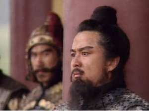 颜良的武艺怎么样？吕布麾下猛将，为救其命关羽向曹操下跪求情