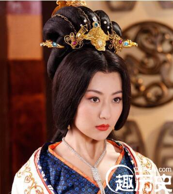 弑兄夺嫂费劲心机登上皇位，荒淫八年最终一命呜呼