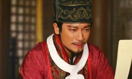 秦桧为什么对金国这么地谄媚？他是金国派来的奸细吗？