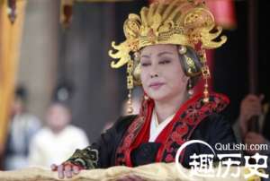 一代女皇的晚年：武则天失去皇位为何还受尊祟